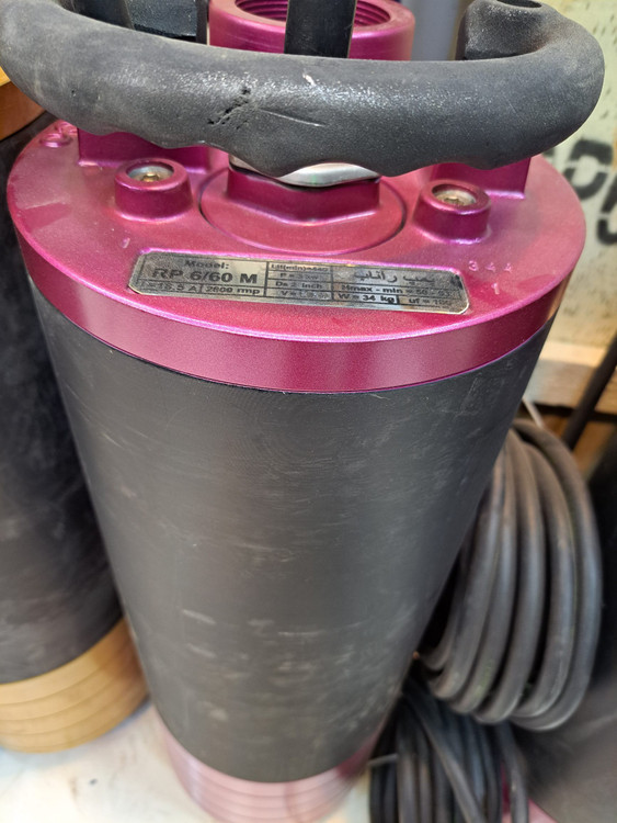 نمای از جلو و بالای کفکش 60 متری 2 اینچ راناب