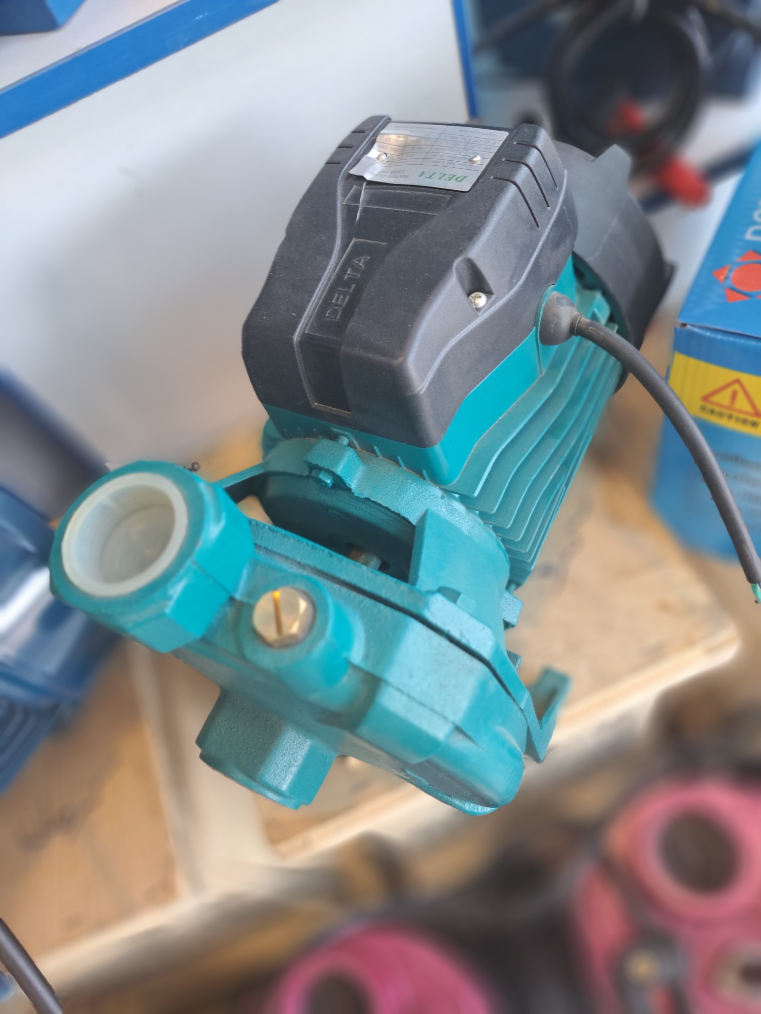 1hp DELTA CM100