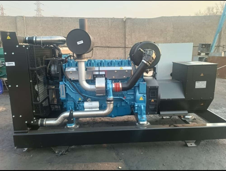 نمای جلوی دیزل ژنراتور 380 کاوای بادوین