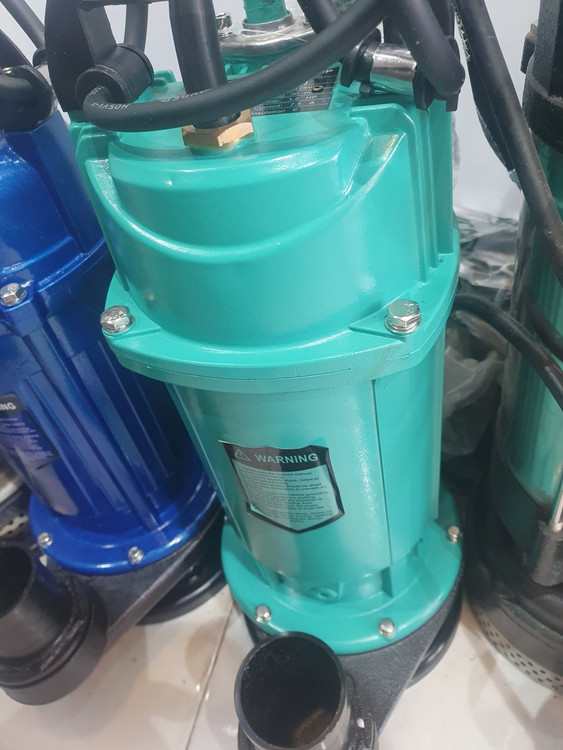 نمای تمام قد از کفکش 28 متری 2 اینچ ایکار