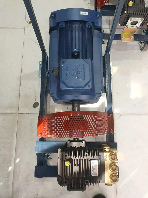 نمای از بالای کارواش 200 بار شاسی شده با تجهیزات کامل