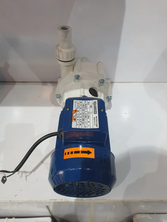 نمای پشت از بالای پمپ اسیدکش 1.2 اینچ (لوله 4) با الکتروموتور یک اسب