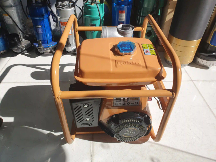 نمای پشت از بالای موتورپمپ طرح روبین کوشین سه اینچ