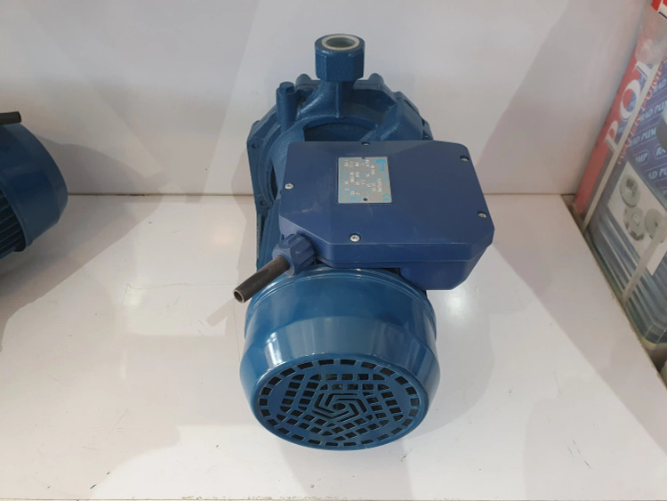 نمای پشت از بالای پمپ خانگی بشقابی دو(2) اسب پنتاکس اصل ایتالیا پروانه باکالیت