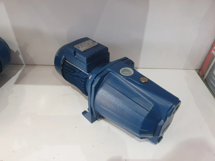 نمای سه رخ از چپ پمپ خانگی جتی یک(1) اسب دیزل ساز