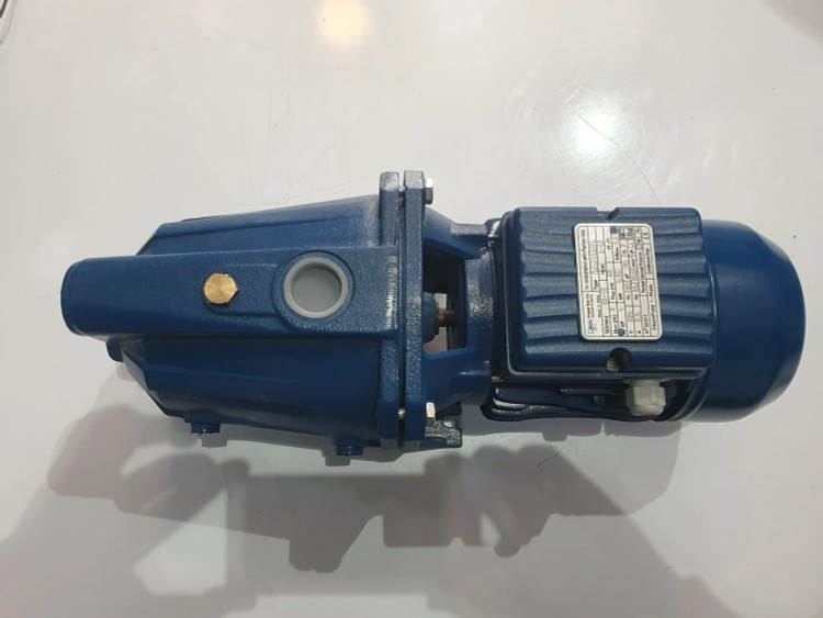 نمای از بالای پمپ خانگی جتی یک(1) اسب دیزل ساز