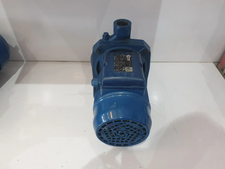 نمای پشت از بالای پمپ خانگی بشقابی یک(1) اسب پنتاکس مونتاژ ایران