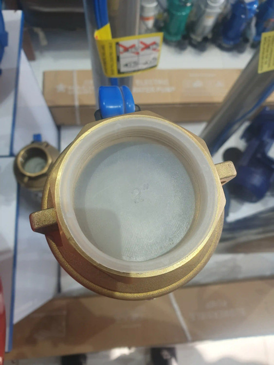 نمای خروجی پمپ شناور 120 متری 2 اینچ هاچاسو