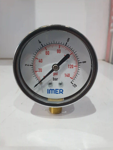 نمای تمام قد از گیج فشار ایمر