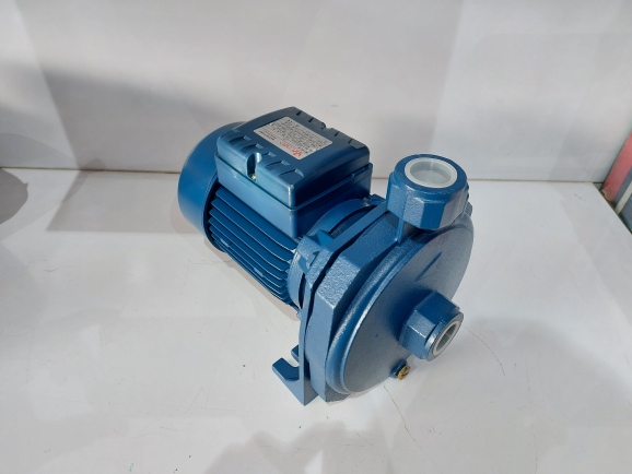 نمای سه رخ از چپ پمپ بشقابی 1 اسب کارو